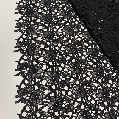 Luxusní krajka macramé Black