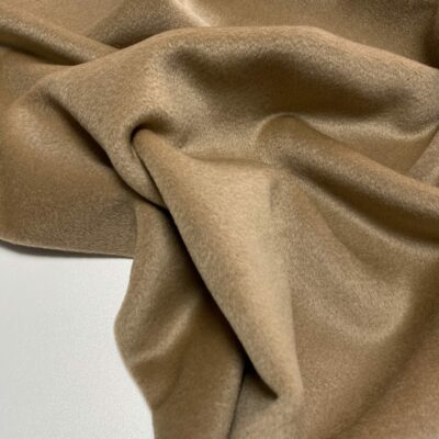 Exkluzivní vlněný flauš merino superfine Camel