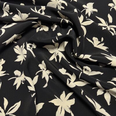 Exkluzivní hedvábná černá šatovka MaxMara Cream Flowers