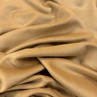 Luxusní vlněný cibelín z Alpaky – velbloudí srst Camel
